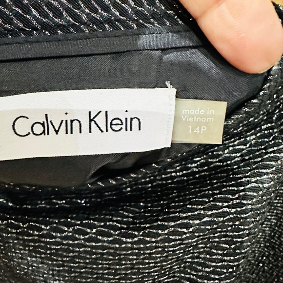 Calvin Klein skirt - Picture 2 of 2